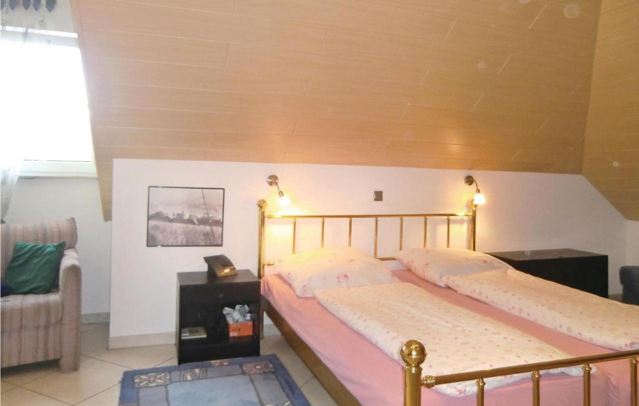 2 Bedroom Nice Apartment In Lissendorf Luaran gambar
